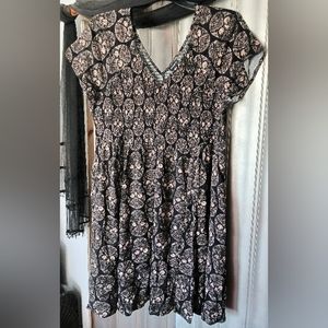 Torrid size 3 Dress Black with Taupe Brown skull Pattern